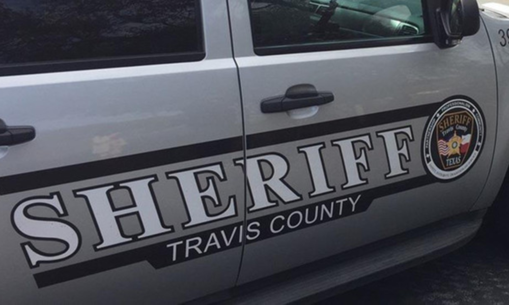 Vehículo de Oficina del Sheriff de Travis involucrado en accidente