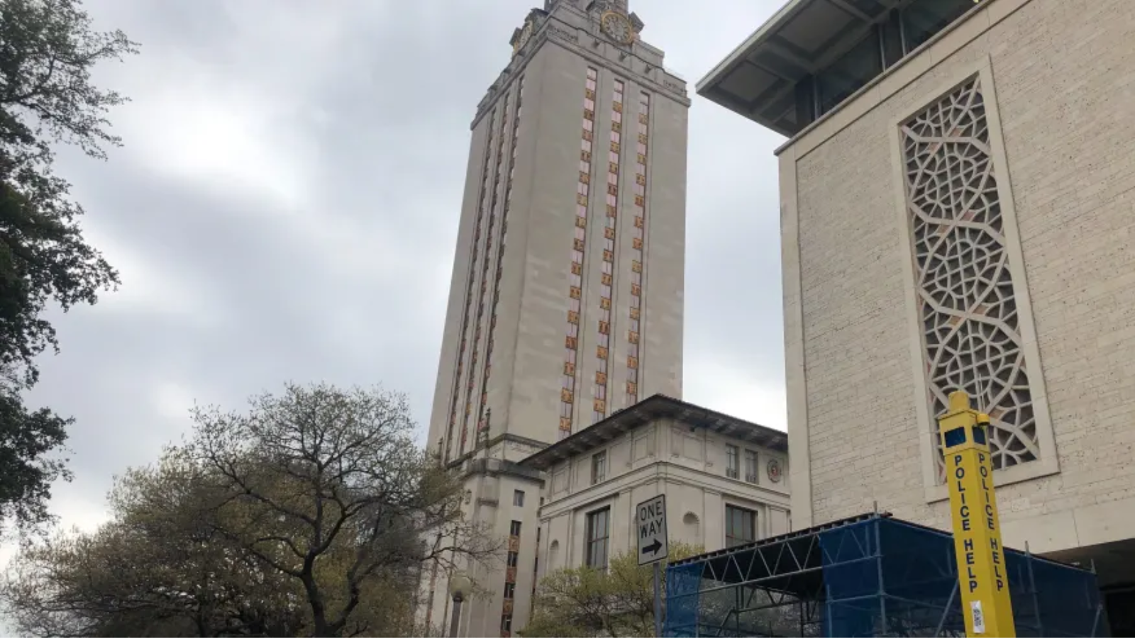 Una foto del campus de UT Austin en marzo de 2020. (KXAN Photo/ Alyssa Goard).