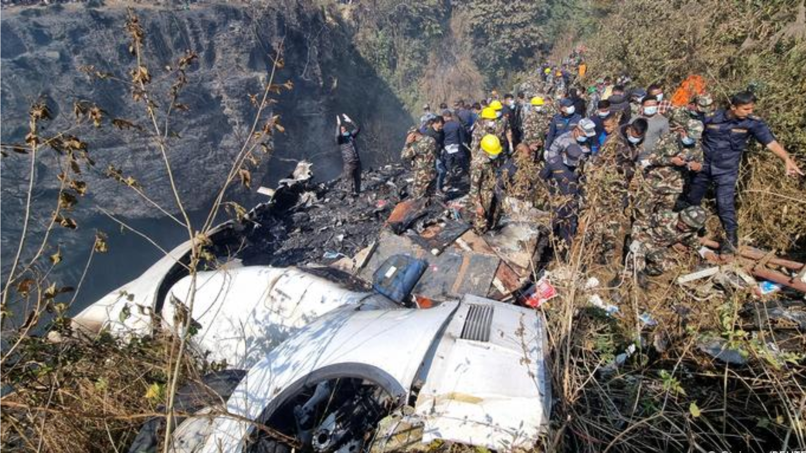 68 muertos en el peor accidente aéreo de Nepal en 30 años