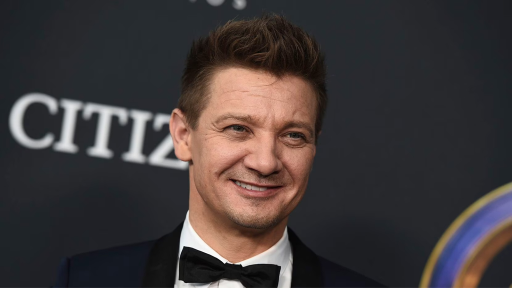 ARCHIVO - Jeremy Renner llega al estreno de "Avengers: Endgame" en el Centro de Convenciones de Los Ángeles el lunes 22 de abril de 2019. (Foto por Jordan Strauss/Invision/AP, Archivo)(Jordan Strauss / Jordan Strauss/Invision/AP)