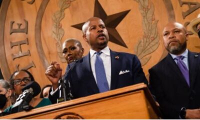 Los miembros del Caucus Negro Legislativo de Texas realizaron una conferencia de prensa el martes para hablar en contra de la orden del gobernador Greg Abbott que pide a las agencias estatales que eliminen las políticas de diversidad de sus prácticas de contratación. (FOTO: Evan L'Roy/The Texas Tribune)