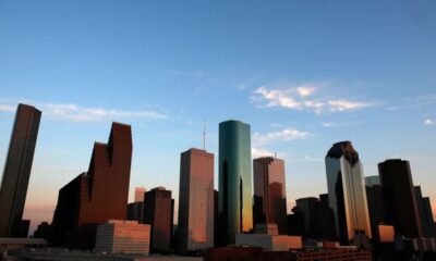 Una vista del horizonte de Houston al anochecer el 26 de marzo de 2013 en Houston, Texas. (Foto de Scott Halleran/Getty Images)