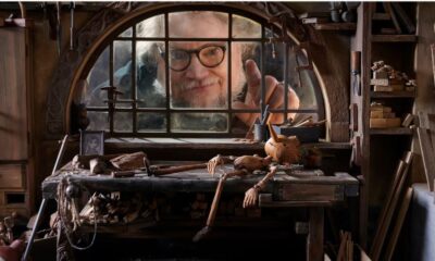 En esta imagen proporcionada por Netflix, Guillermo del Toro en el plató de "Guillermo del Toro's Pinocchio" (“Pinocho de Guillermo del Toro”).(Uncredited / ASSOCIATED PRESS)