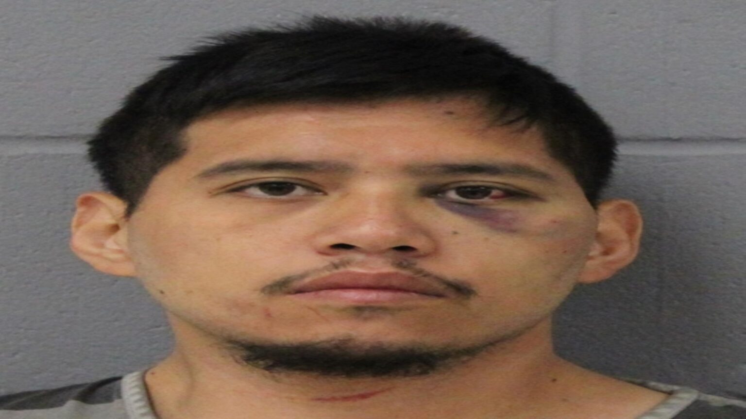APD arresta a hombre por apuñalar a su compañero y ocasionar un ...