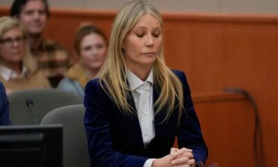 La actriz Gwyneth Paltrow escuchando el veredicto en el juicio por un accidente de esquí el 30 de marzo de 2023, en Park City, Utah. (Crédito: Rick Bowmer-Pool/Getty Images)