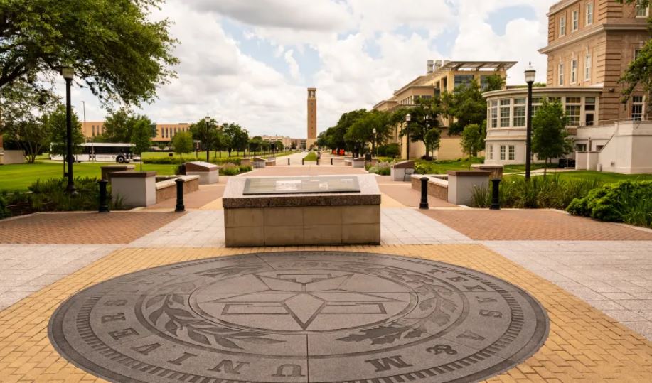 College Station, Texas, EE. UU.: Texas A&M University es una universidad pública de investigación en College Station, Texas.