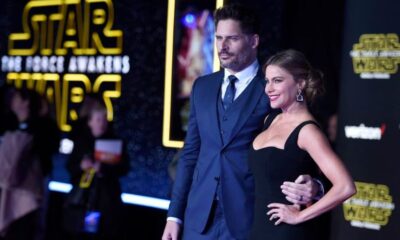 Joe Manganiello, izquierda, y Sofía Vergara en el estreno mundial de "Star Wars: The Force Awakens", en el TCL Chinese Theatre el lunes 14 de diciembre de 2015, en Los Ángeles.(Jordan Strauss / Jordan Strauss/Invision/AP)