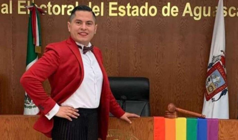 Baena Saucedo era conocido por su activismo en derecho a favor de la comunidad LGBT.