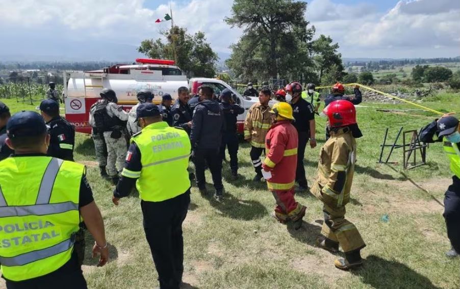 Una explosión en bodega de pirotecnia en Tepeyahualco, Puebla, dejó 3 personas muertas y 25 heridas, según el gobernador Sergio Salomón(Agencia Reforma)