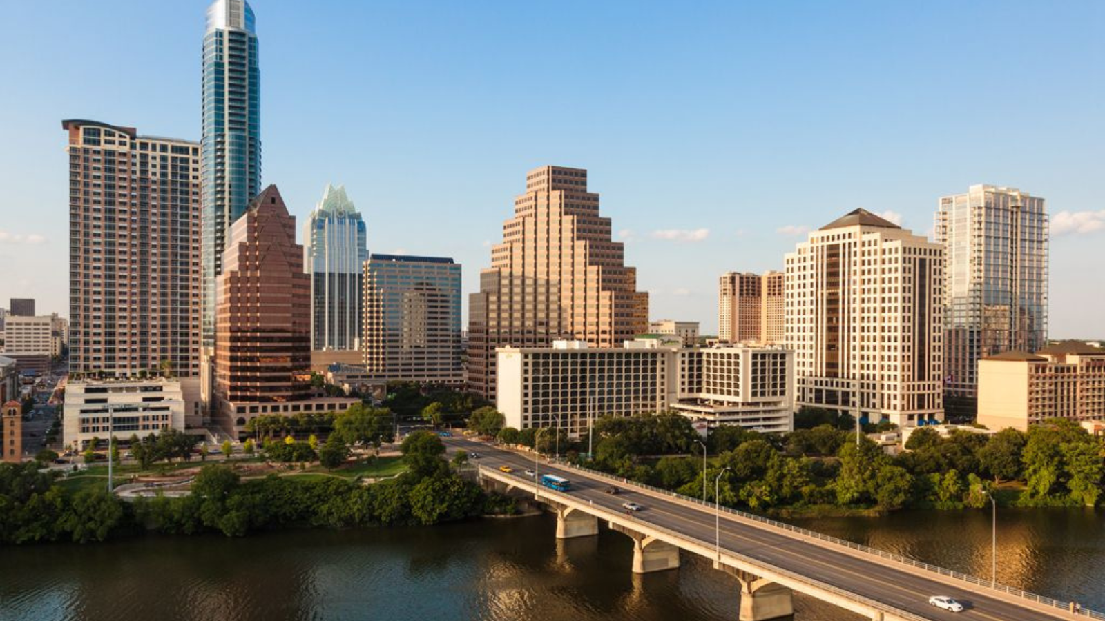 Austin sale de la lista de las 10 ciudades más grande de EU