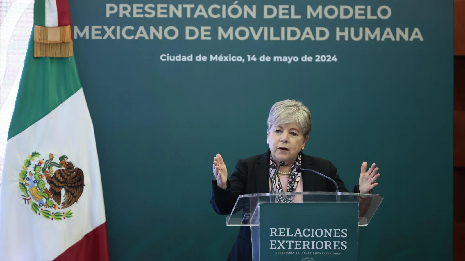 México presenta un modelo migratorio enfocado en trabajo y regularización