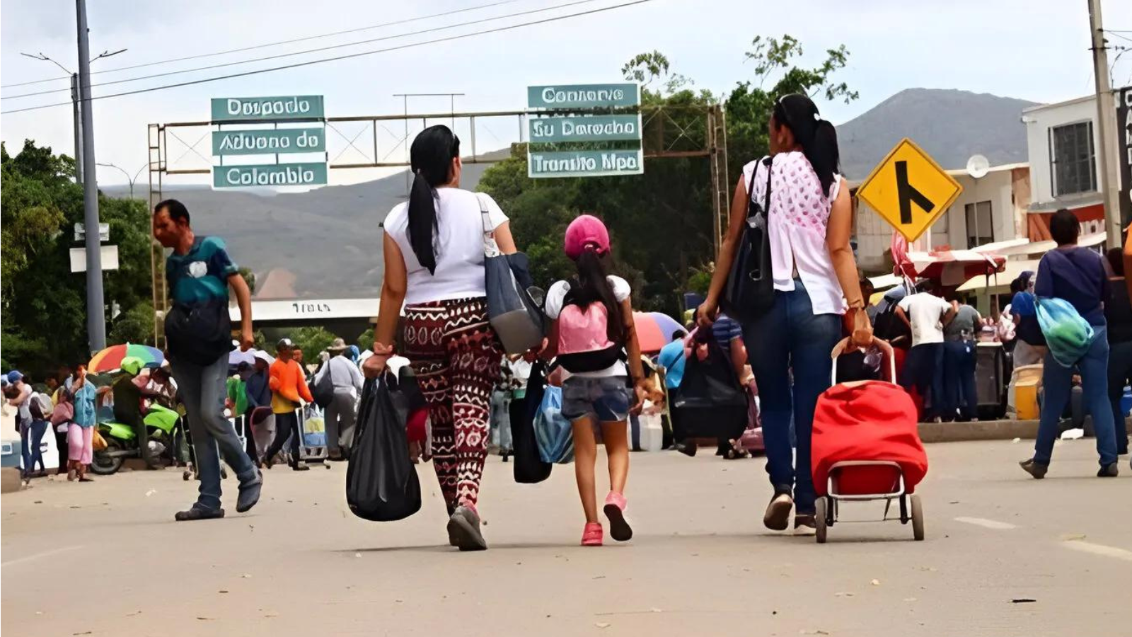 Feministas venezolanas alertan sobre el riesgo de las mujeres en tránsito por la frontera