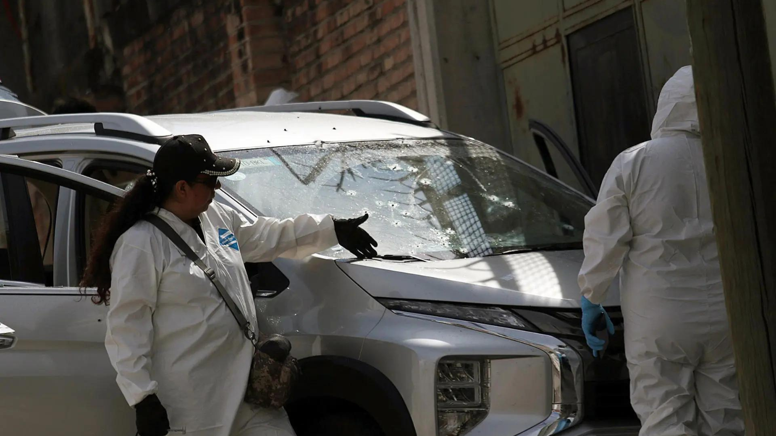 Hallan cuatro cadáveres en la plaza principal de San Luis de Potosí