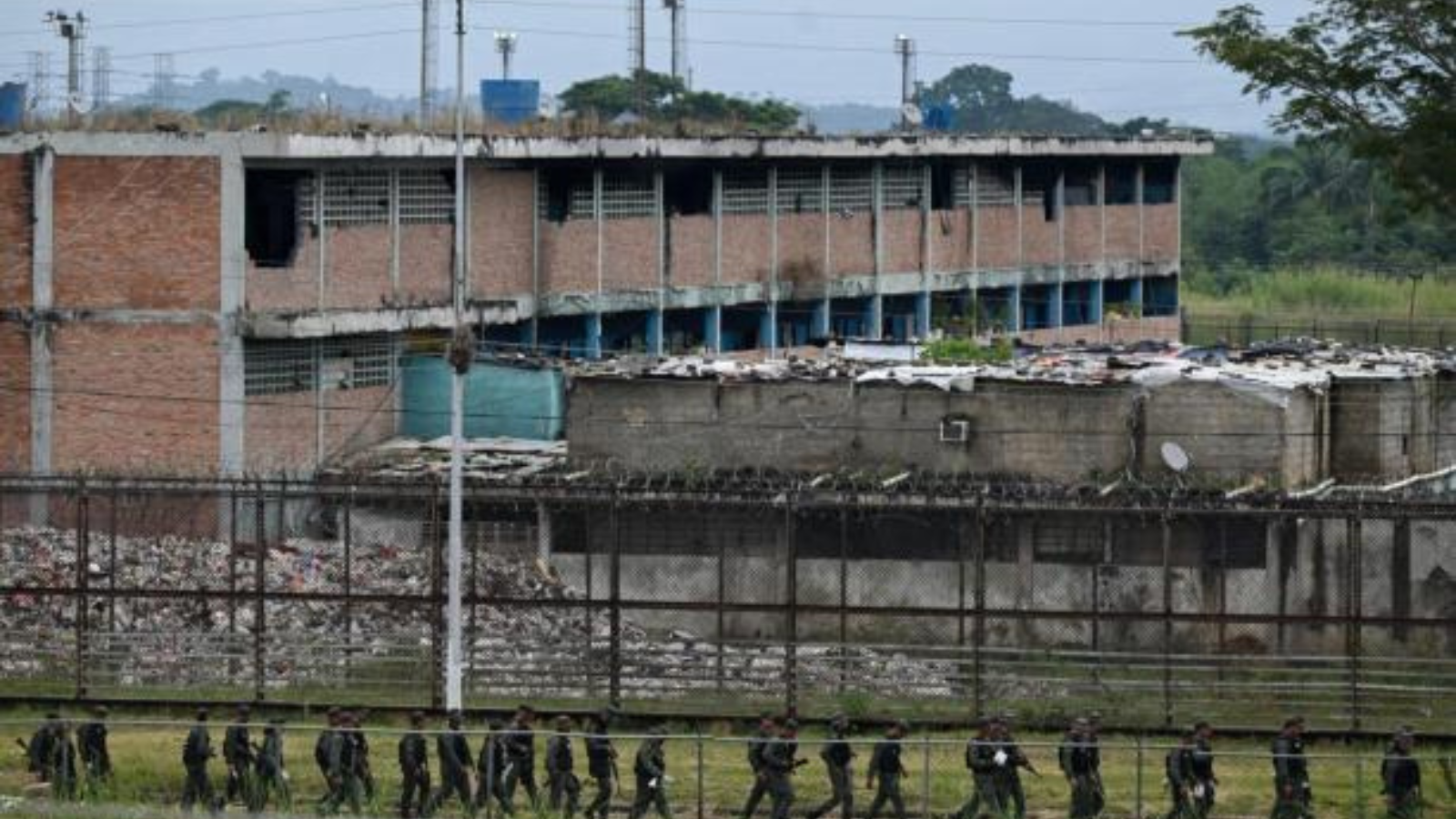 Suben a 51 los centros de reclusión en huelga de hambre