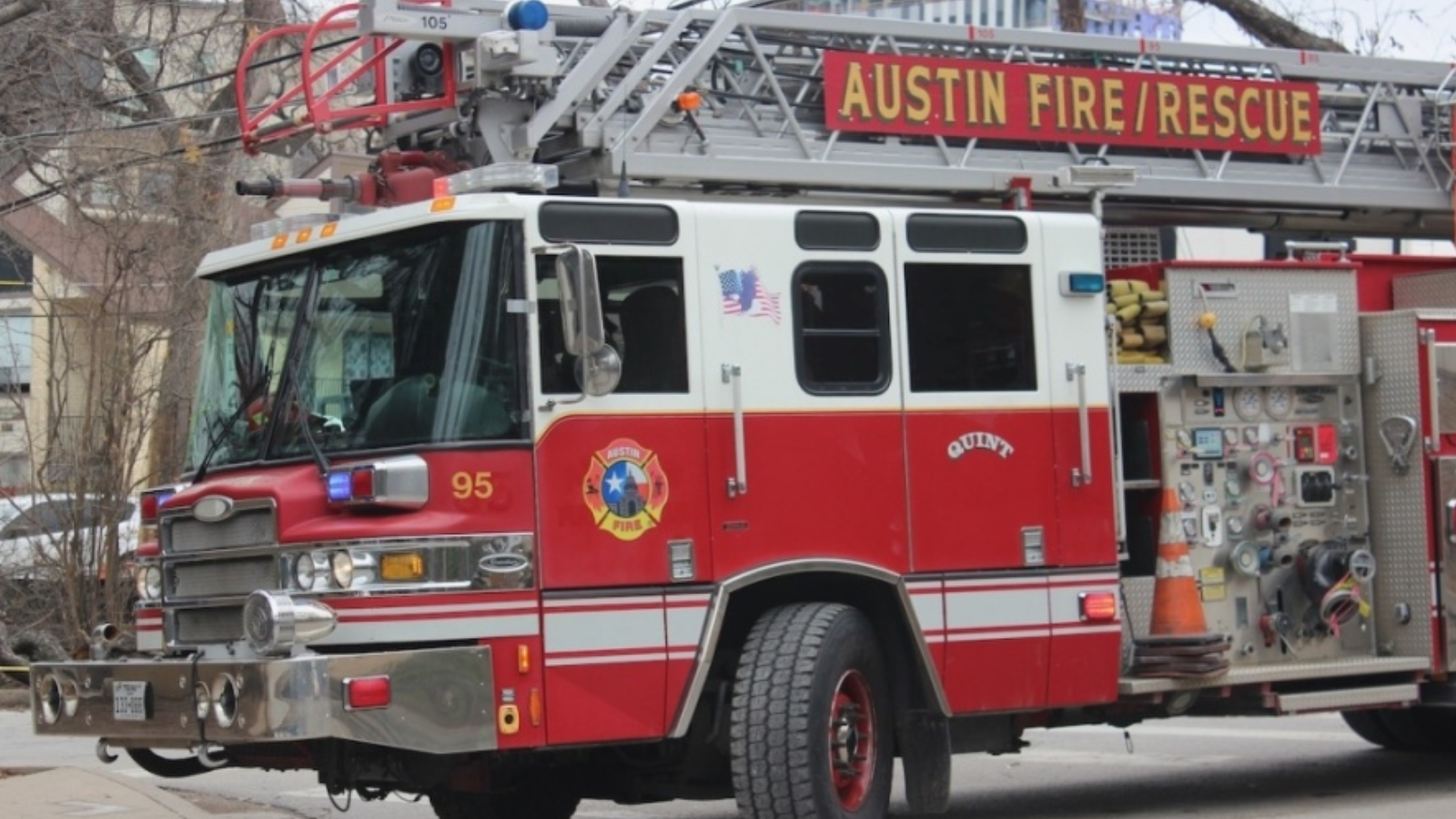 Graduación de Pase la Antorcha del Departamento de Bomberos de Austin