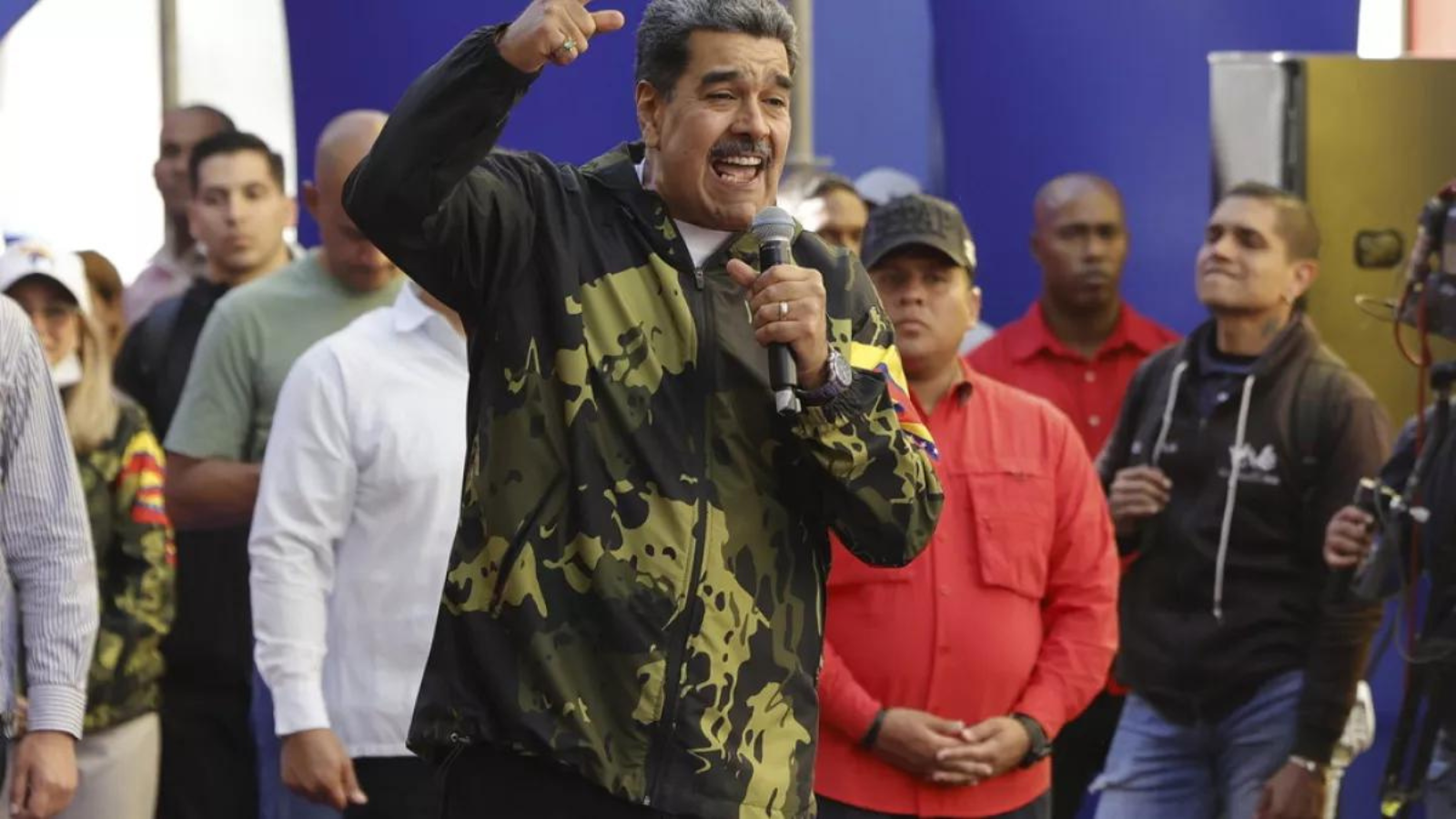 Nicolás Maduro: “No queremos ir hacia otras formas de hacer revolución, pero si nos obligan no me temblará el pulso”