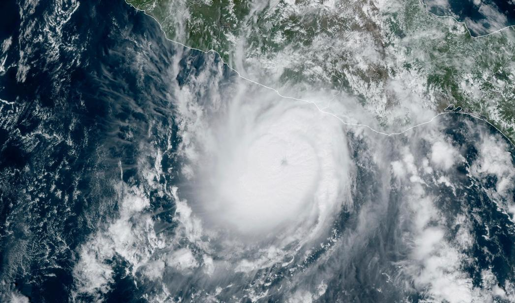 Centro de la tormenta ‘Chris’ tocó tierra en costas de Veracruz