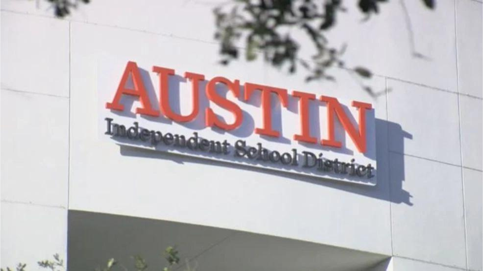 Mesa directiva de Austin ISD aprueba referendo para elevar tasa impositiva