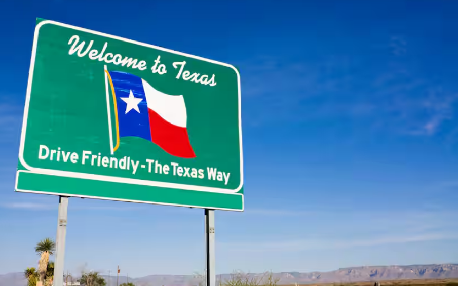 Texas es el tercer peor estado para mudarse en 2024, solo después de California y Nuevo México, y adelante de Louisiana y Alaska, según una clasificación de ConsumerAffairs.(Getty Images)