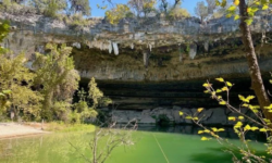 Propietarios y activistas se oponen a nuevo desarrollo cerca de Hamilton Pool