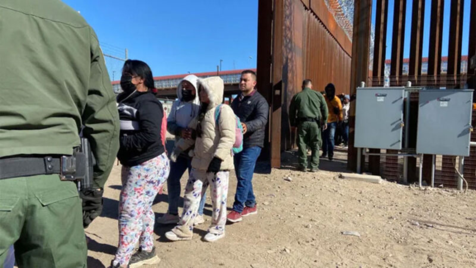 Migrantes en México denuncian violencia por parte de la operación ‘Lone Star’