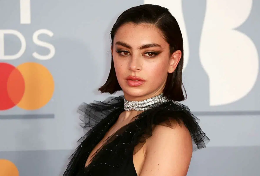 Charli XCX llegará al Moody Center en 2025