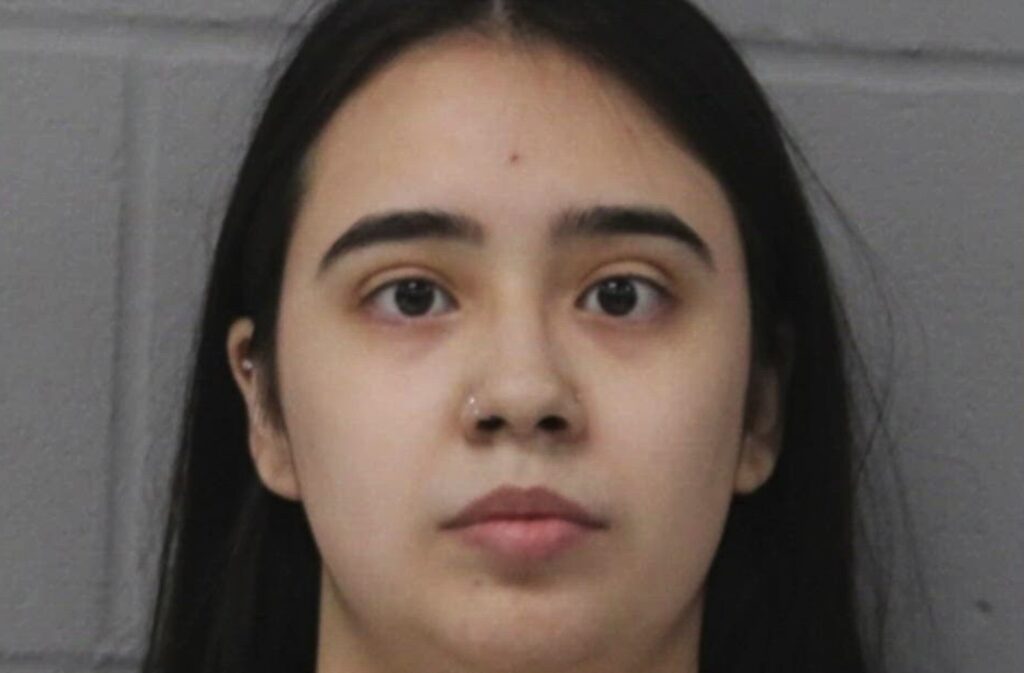 Austin Rice Dui Joven acusada de DUI tras accidente mortal - Austin Latino