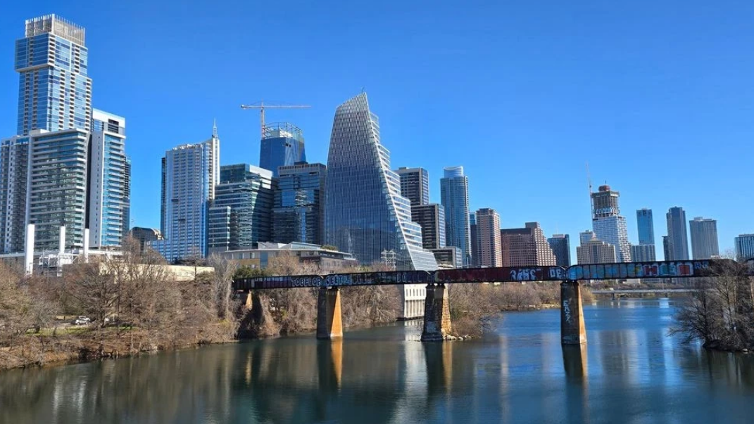 Austin en quinto lugar entre los destinos para viajar en verano