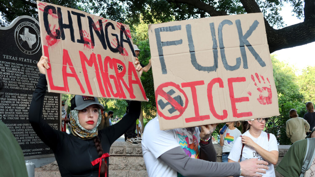 Protestas en contra de las redadas de Migración llegaron a Austin | Foto: Austin Latino / Jorge Iturralde