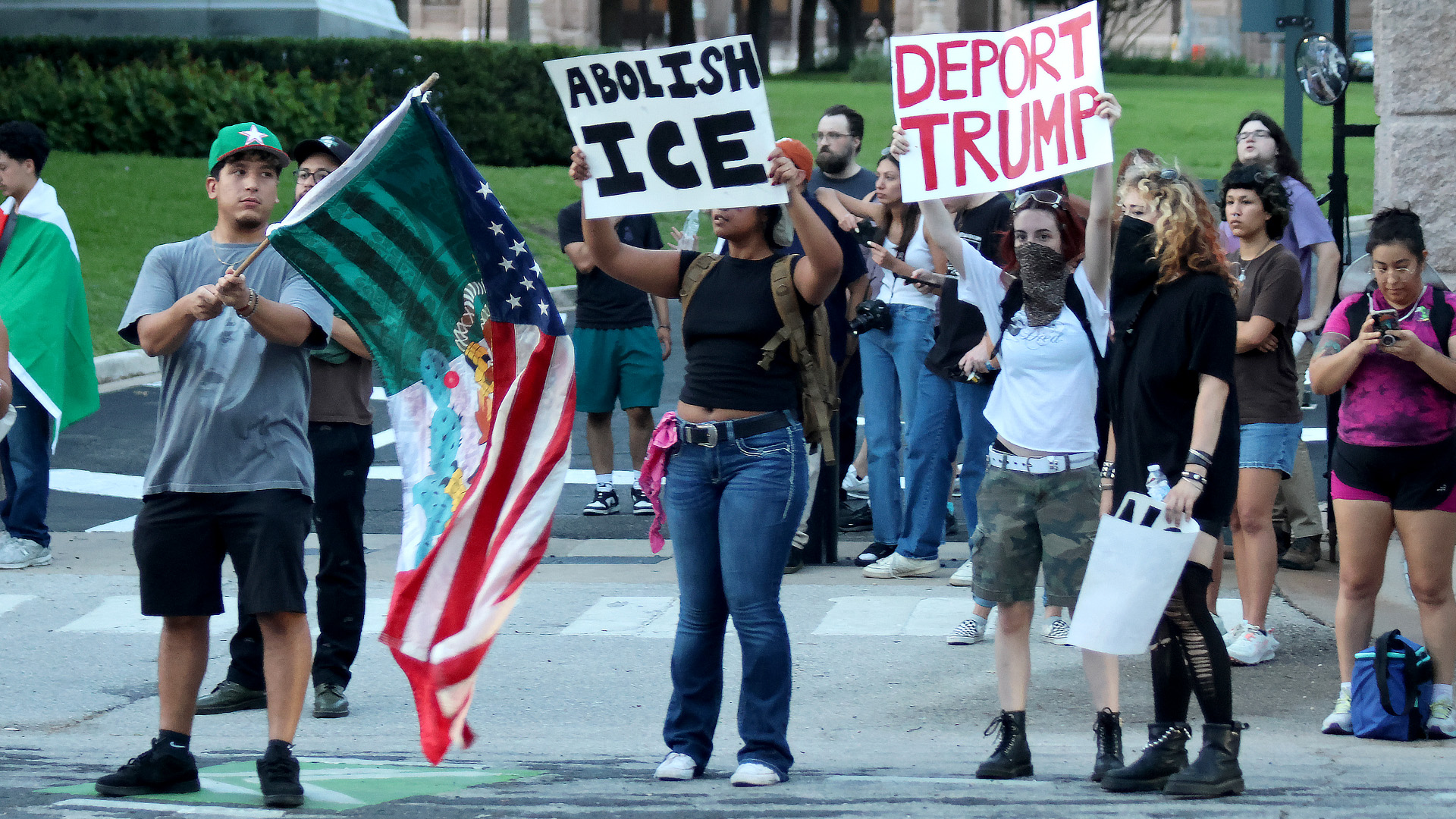 Protestas en contra de las redadas de Migración llegaron a Austin | Foto: Austin Latino / Jorge Iturralde