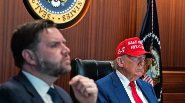 JD Vance: Guerra al programa nuclear, no a Irán: VP