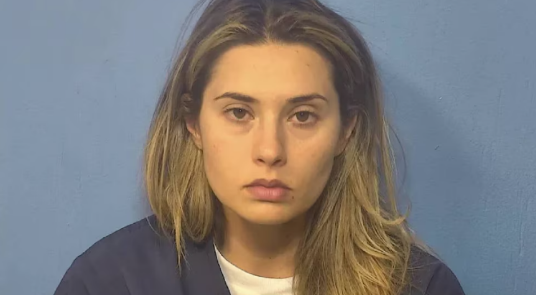 La madre del menor descubrió mensajes comprometedores en el teléfono de su hijo | Foto Oficina del Sheriff del condado de DuPage