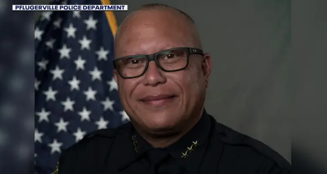 El jefe de policía de Pflugerville se jubila después de casi 5 años de servicio