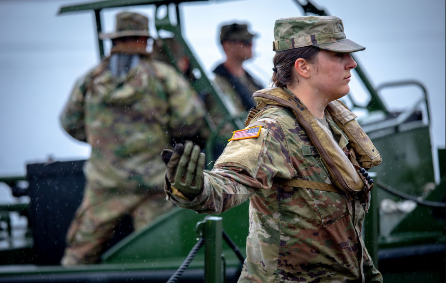 Gobierno de Trump demanda a Los Ángeles por no cooperar en redadas migratorias