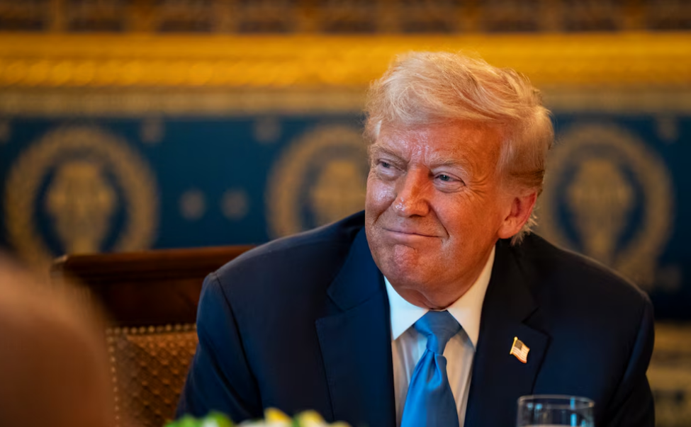 Trump confirmó el reinicio del diálogo con Irán tras los bombardeos que destruyeron instalaciones clave de su programa nuclear (EFE/EPA/ALEXANDER DRAGO)