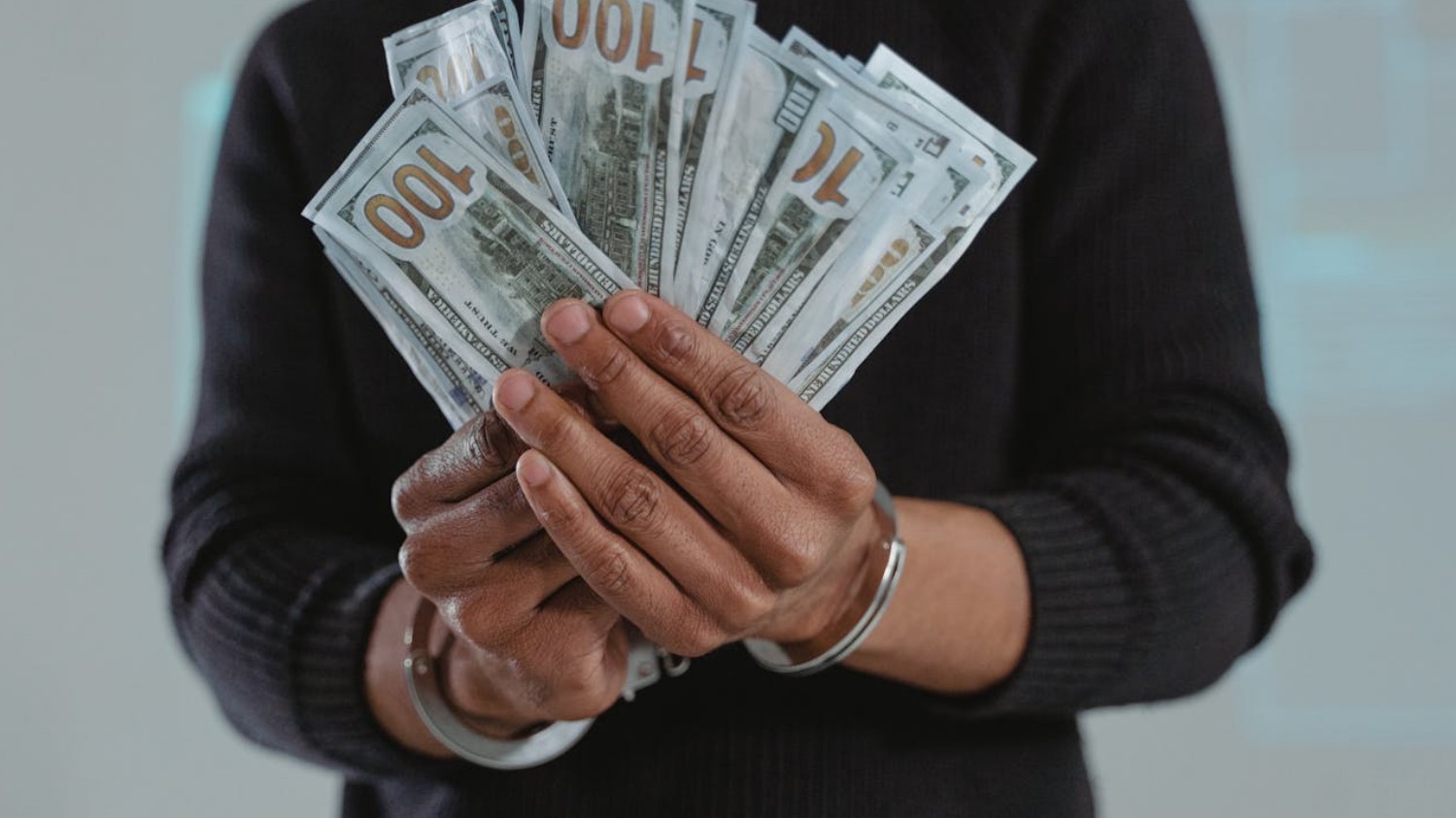 Dinero Ilegal / Foto: Foto de Tima Miroshnichenko de Pexels