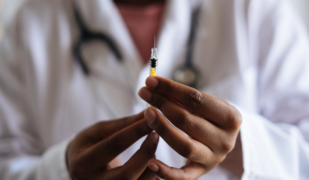 Vacunas pediatricas / Foto de RF._.studio / Pexels