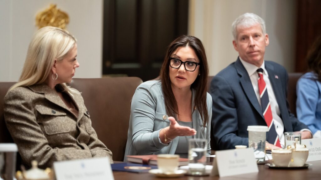 Photo: @SecretaryLCD