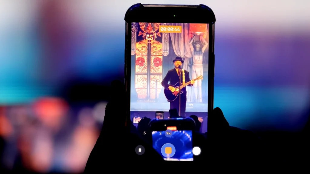 Ricardo Arjona Austin 03 - Austin Latino Ricardo Arjona en: "Lo que el seco dijo" en el Moody Center de Austin | Foto: Austin Latino / Jorge Iturralde