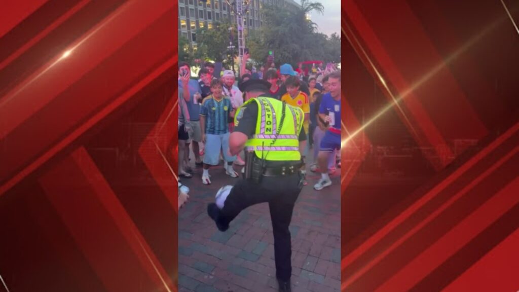 (Cortesía de Screenshot from video courtesy of Boston Police Department)