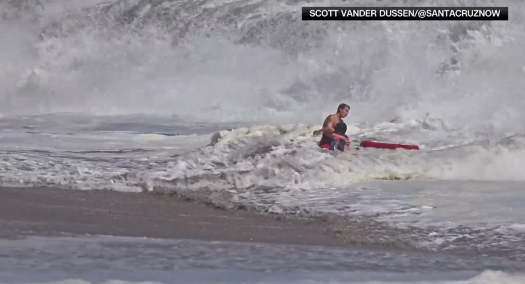 SCOTT VANDER DUSSEN/@SANTACRUZNOW via CNN Newsource