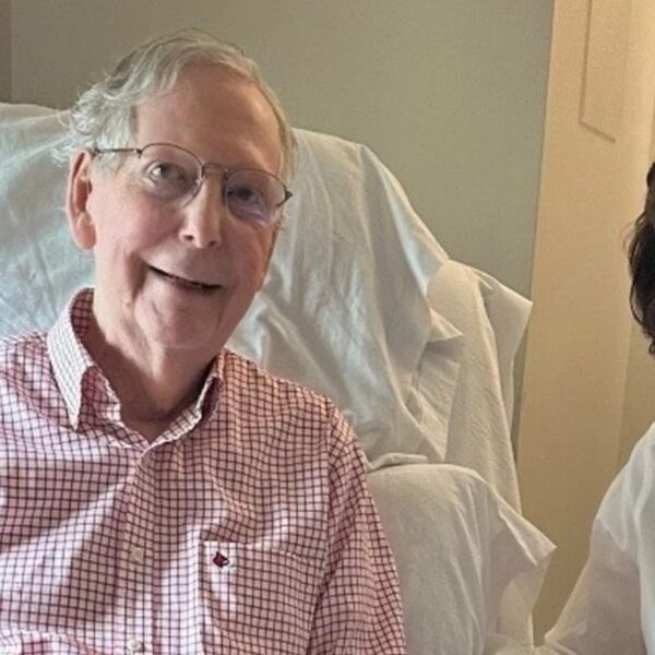 (Cortesía de Courtesy of Mitch McConnell)